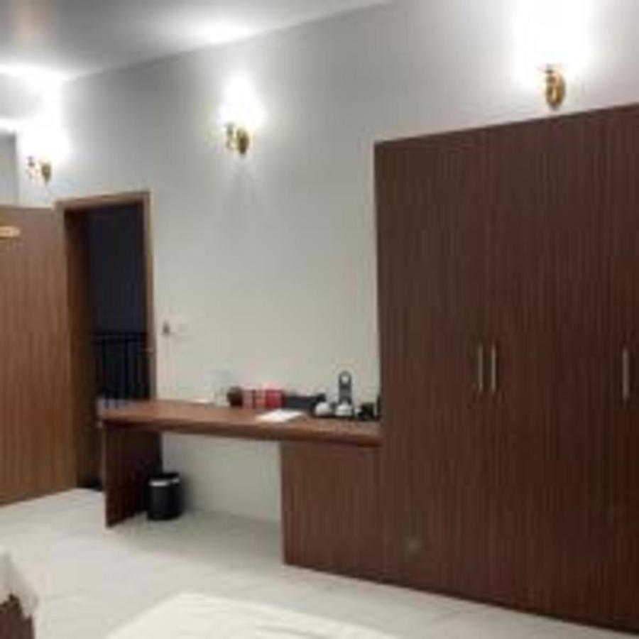 Duc Luu Quang Hotel Binh Thuan Tuy Phong Eksteriør billede