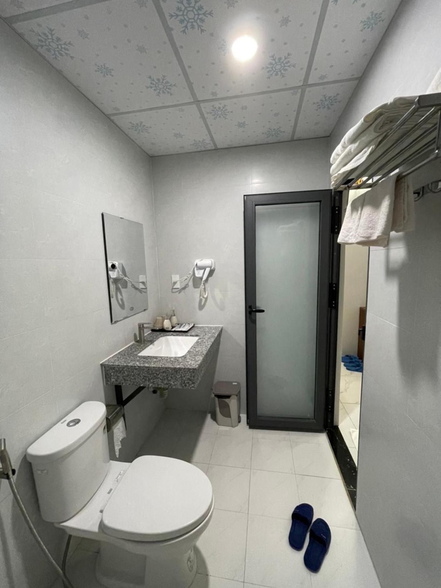 Duc Luu Quang Hotel Binh Thuan Tuy Phong Eksteriør billede